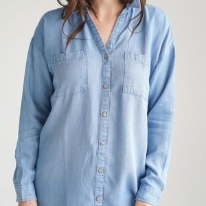 NWT CJLA Medium Wash Ari Chambray Top Size S